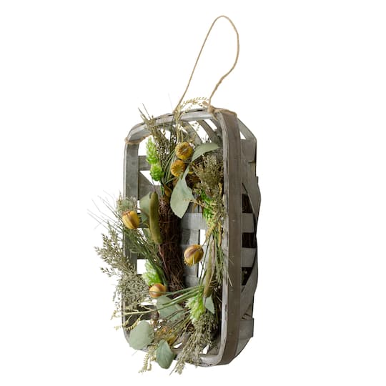 18" Green Hop & Cattail Grapevine Wreath in a Wooden Tray Hanger